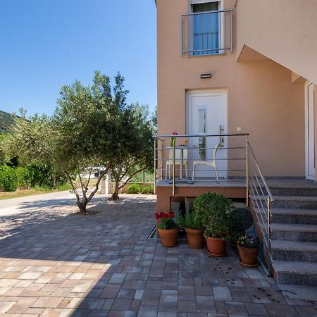 Apartments Viktorija 2 Baška Rum bild