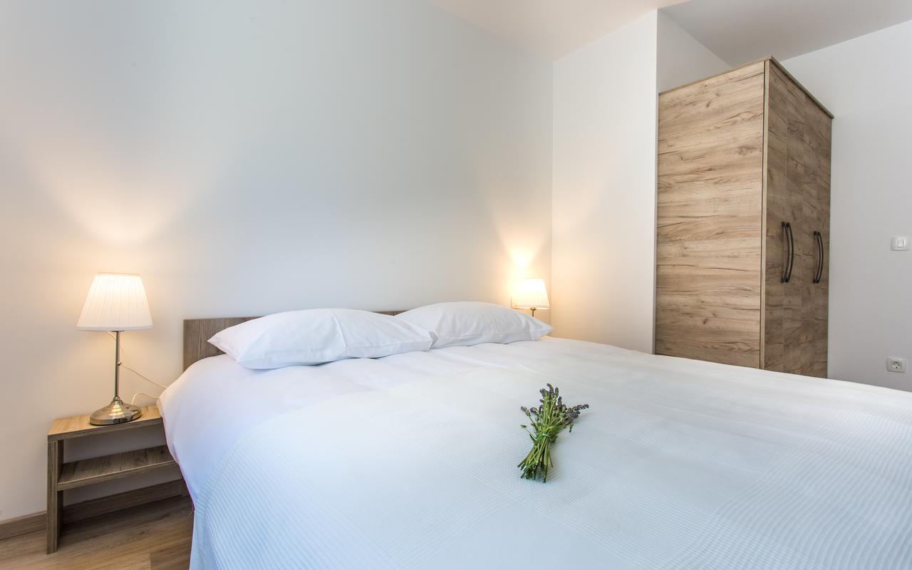 Apartments Viktorija 2 Baška Exteriör bild