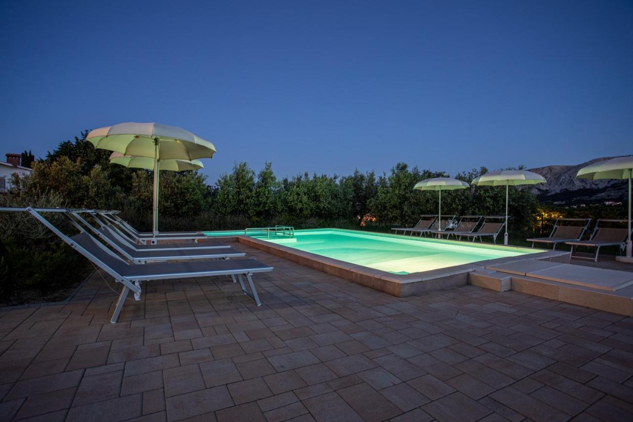 Apartments Viktorija 2 Baška Exteriör bild